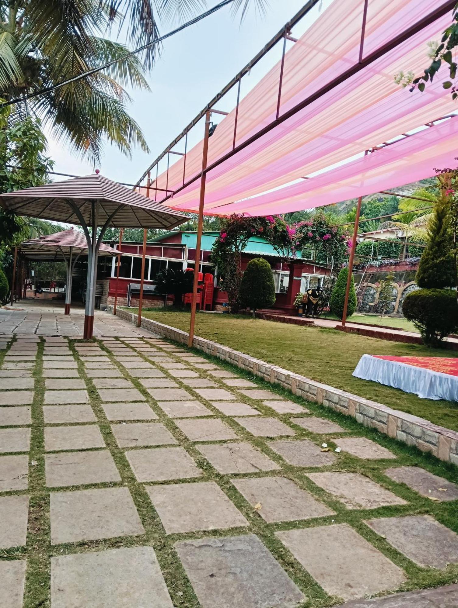 Madhura Agro Tourism Wai Bagian luar foto