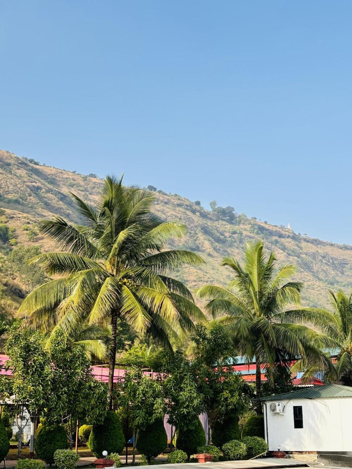Madhura Agro Tourism Wai Bagian luar foto