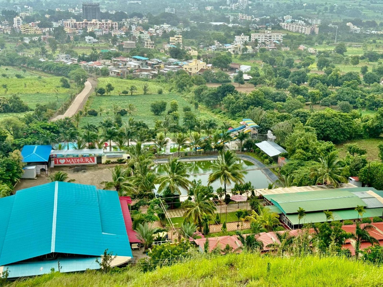 Madhura Agro Tourism Wai Bagian luar foto