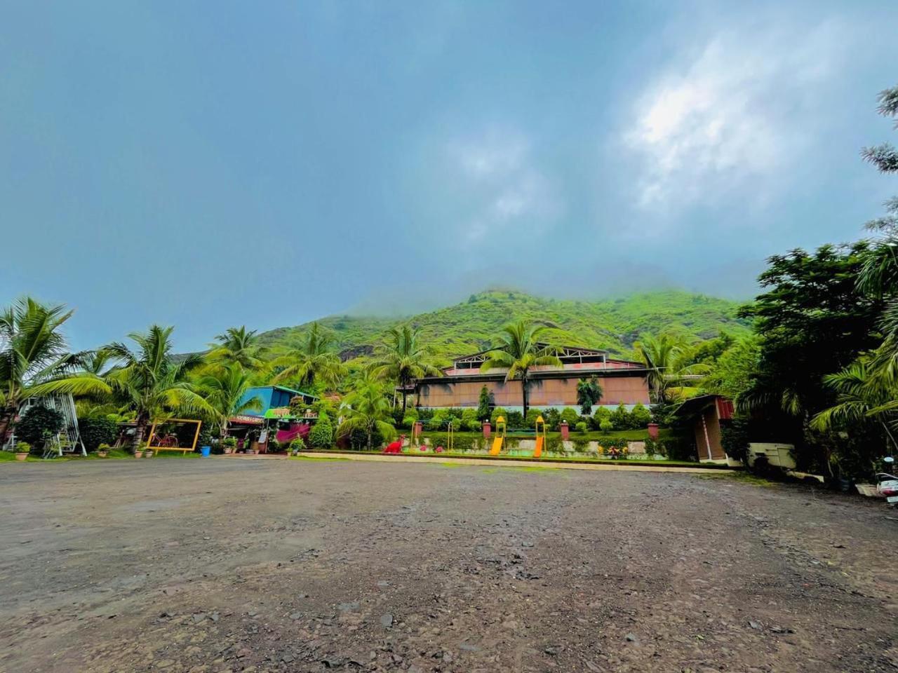Madhura Agro Tourism Wai Bagian luar foto