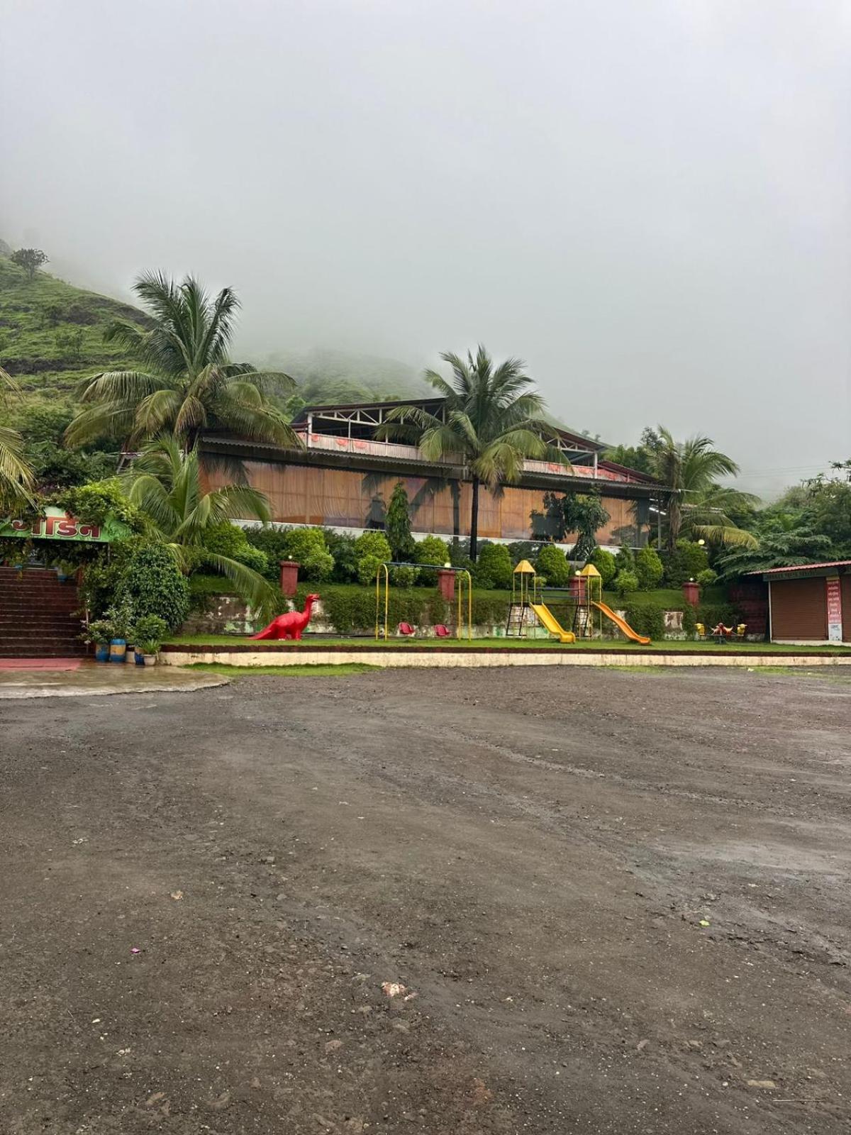 Madhura Agro Tourism Wai Bagian luar foto